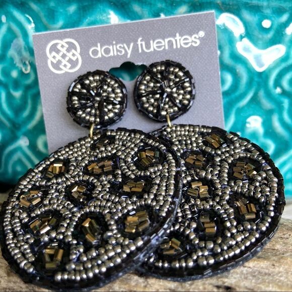 Black/Tan Beaded Circles Dangle Daisy Fuentes Fashion Earrings - Picture 7 of 8